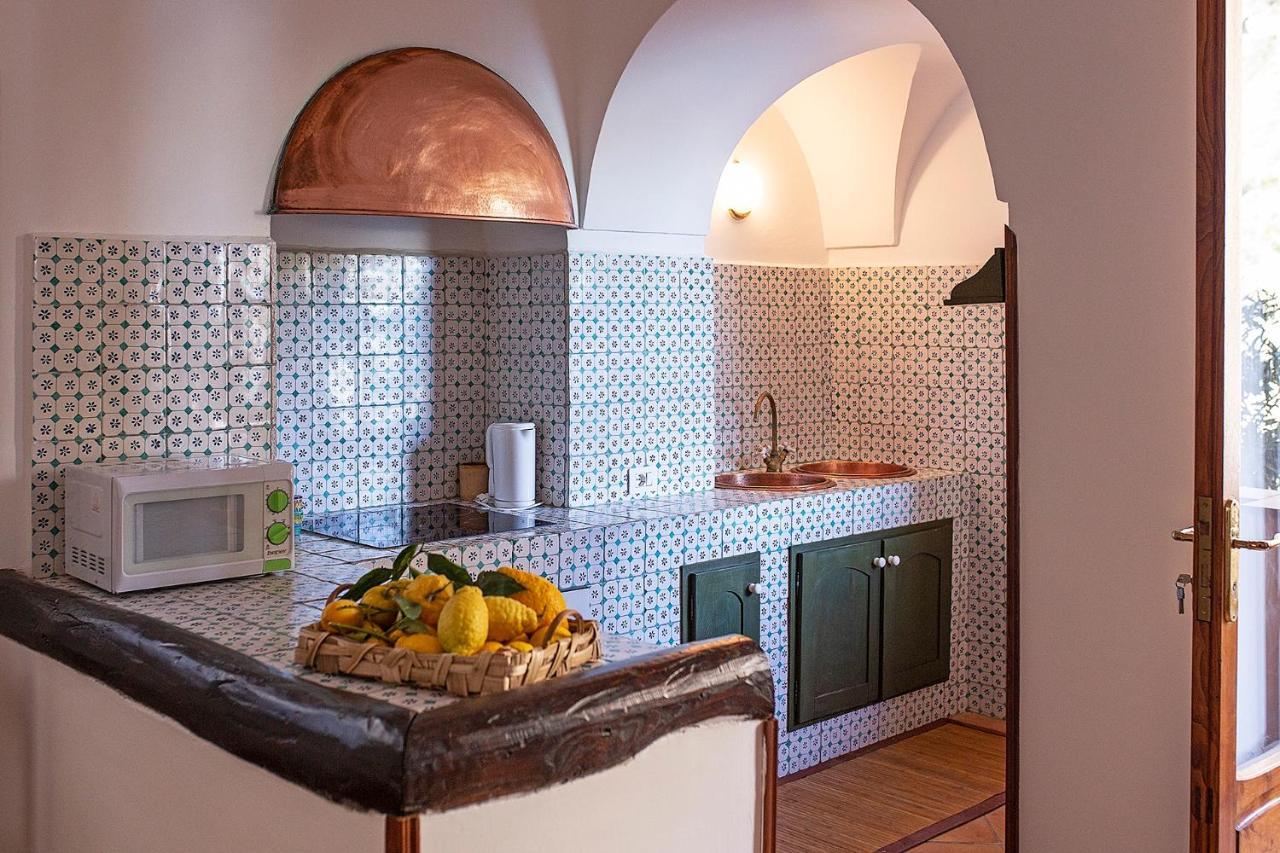 Borgo Di Conca Dei Marini Villa ภายนอก รูปภาพ