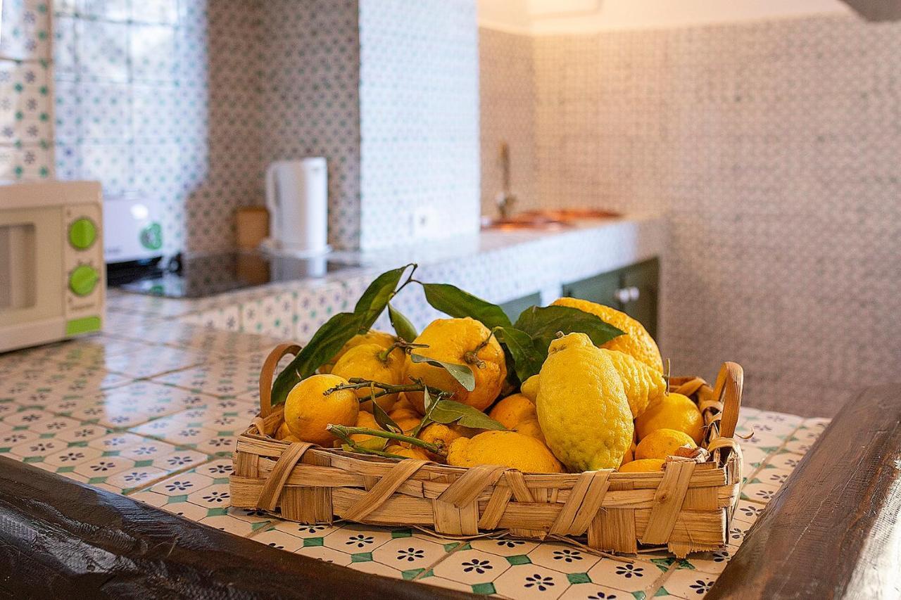 Borgo Di Conca Dei Marini Villa ภายนอก รูปภาพ