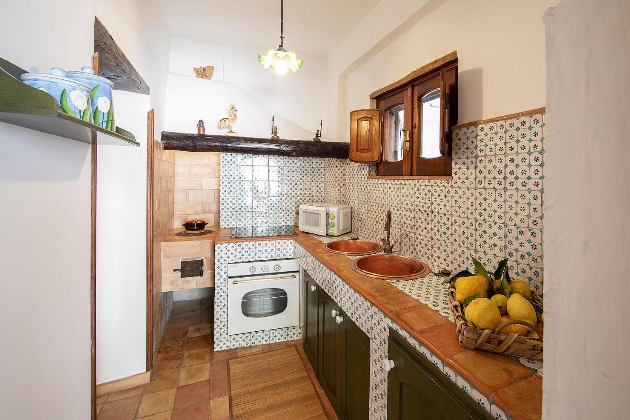 Borgo Di Conca Dei Marini Villa ภายนอก รูปภาพ